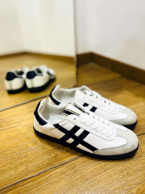 Basket M4505 blanc-noir